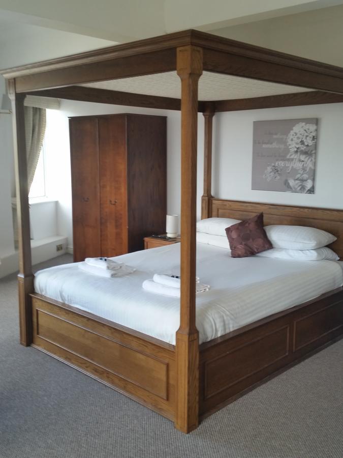 Hotel The Bridge 3*