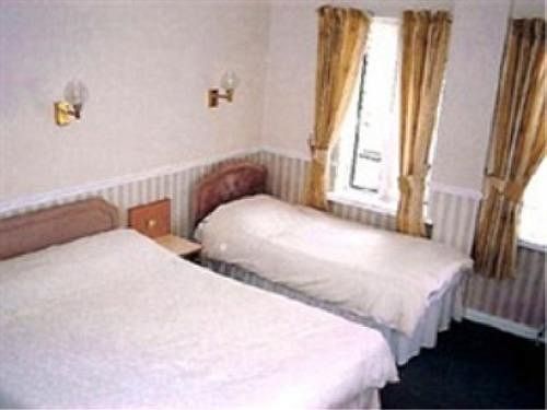 The Bridge Hotel 3*